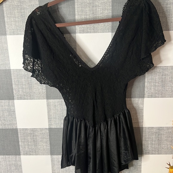 VTG Lingerie - Picture 5 of 5